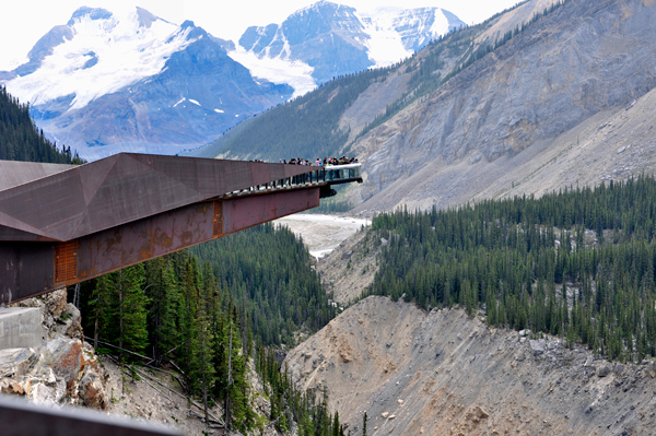 the Glacier Skywalk